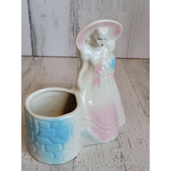 Vintage Victorian lady wishing well ceramic home decor figure - Picture 8 of 8